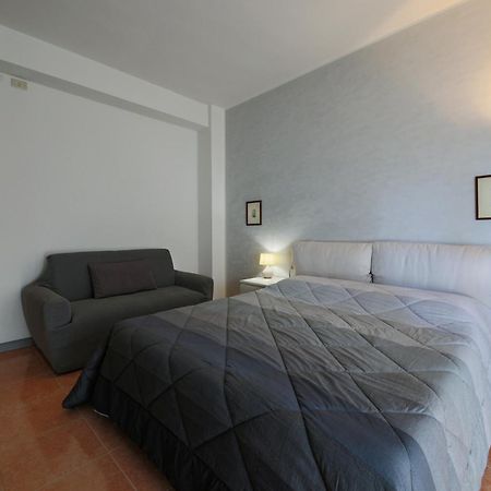 Private Parking - Family Home - 15 Min To Venice Mestre Bagian luar foto